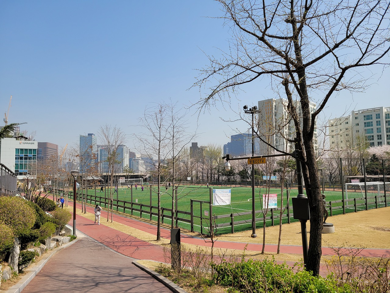 成功压制了 成功压制了